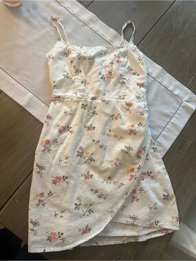 Abercrombie & Fitch White Floral Linen Faux Wrap Dress